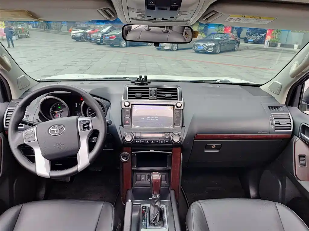 Toyota Prado 2016 3.5L Auto TX-L фото 6
