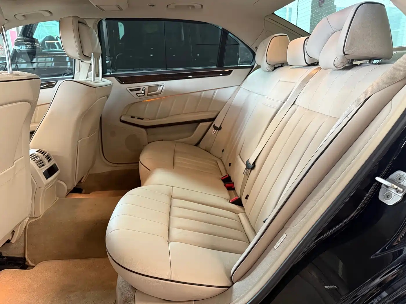 Mercedes-Benz E-Class 2015 E 320 L фото 11