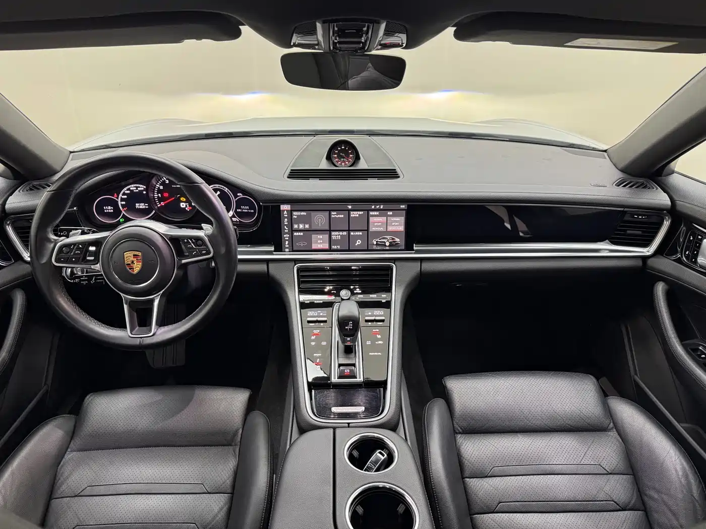 Porsche Panamera 2017 Panamera 3.0T фото 12