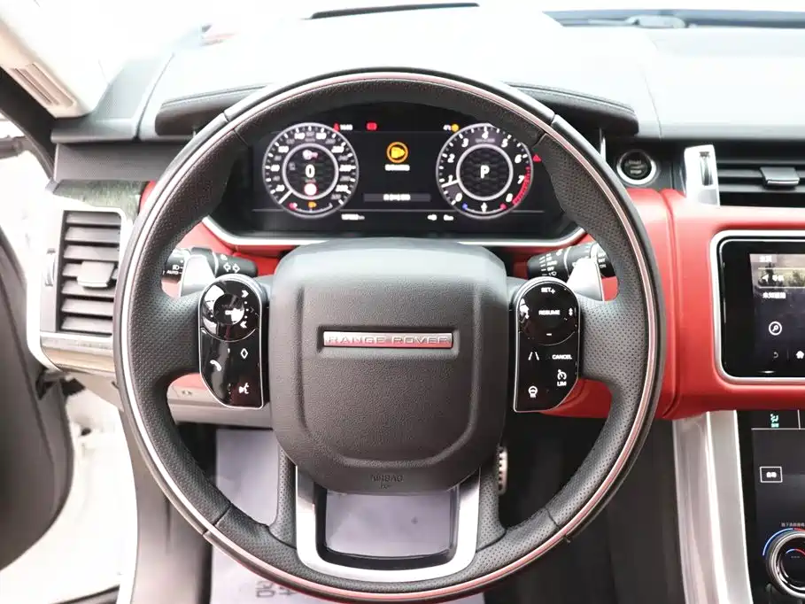 Land Rover Range Rover Sport 2021 3.0 L6 Gloss Black Edition фото 15