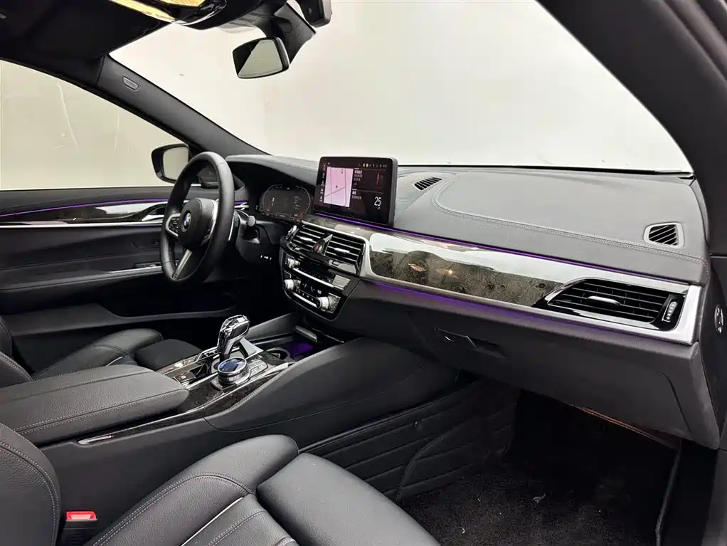 BMW 6 Series GT 2022 Model 630i M Sport Package фото 11