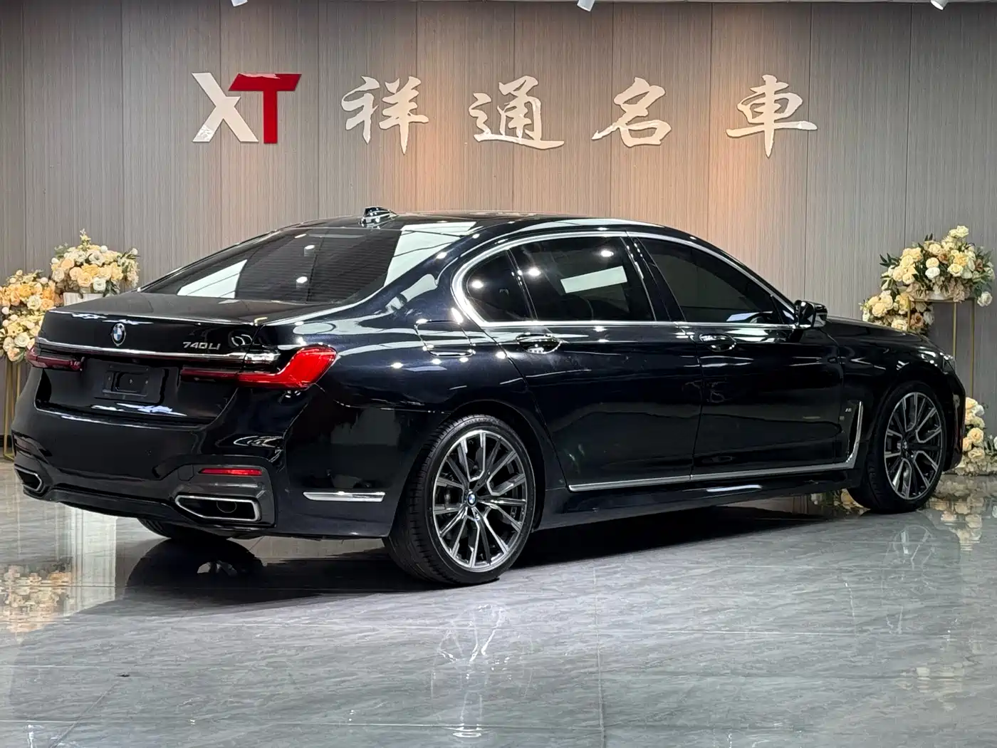 BMW 7 Series 2021 Model 740Li Leading M Sport Package фото 24