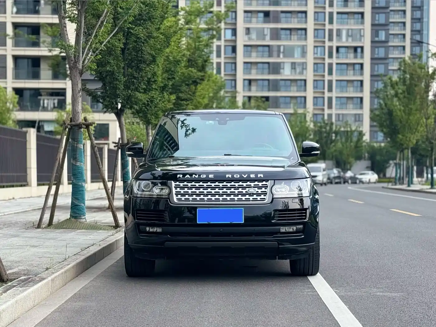 Land Rover Range Rover 2017 3.0 SC V6 Vogue LWB (Long Wheelbase) фото 2