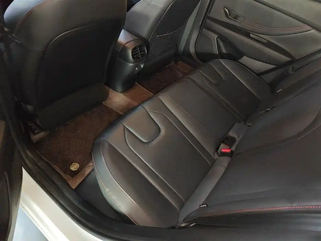 Hyundai Elantra 2023 240TGDi DCT N Line GLX Elite фото 17