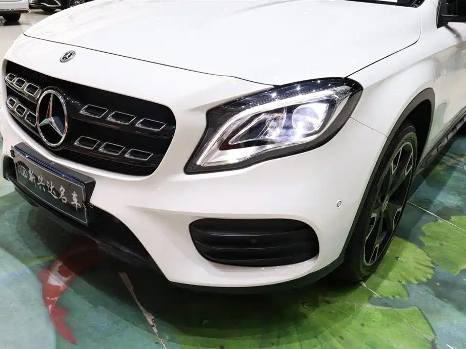 Mercedes-Benz GLA 2018 GLA 220 4MATIC Sport фото 22