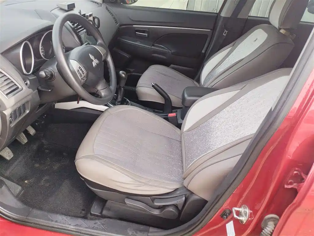 Mitsubishi ASX 2013 2.0L Manual 2WD Comfort фото 11