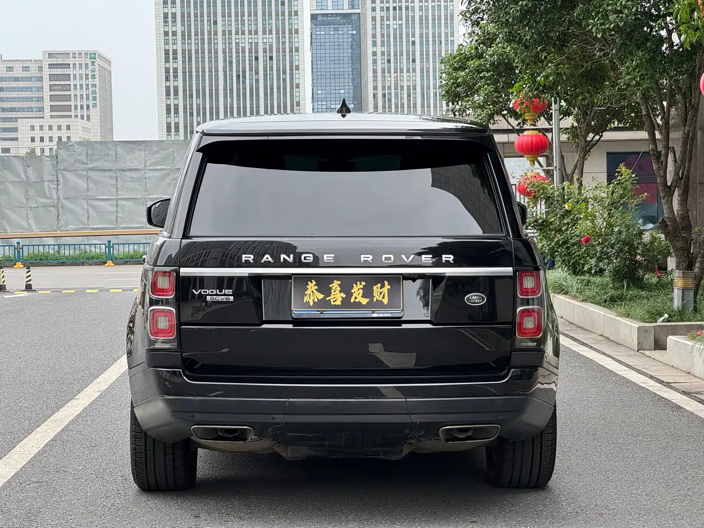 Land Rover Range Rover 2018 3.0 SC V6 Vogue Heritage Extended Edition фото 10