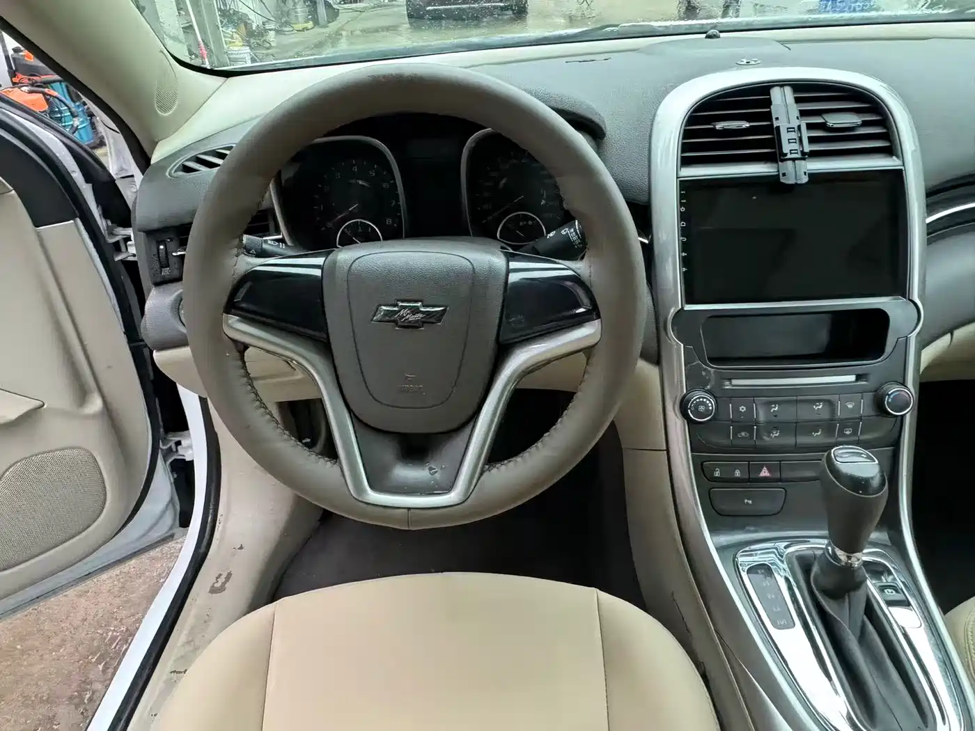 Chevrolet Malibu 2014 2.0L Automatic Luxury фото 11