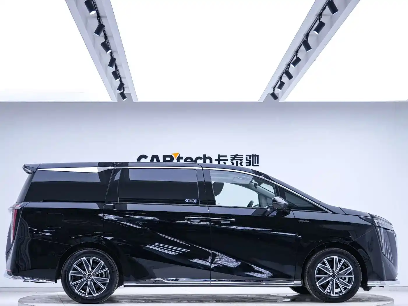 GAC Trumpchi Trumpchi M8 2024 Master Series Super Hybrid фото 2