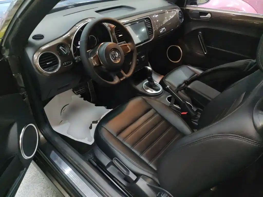 Volkswagen Beetle 2015 180TSI фото 11