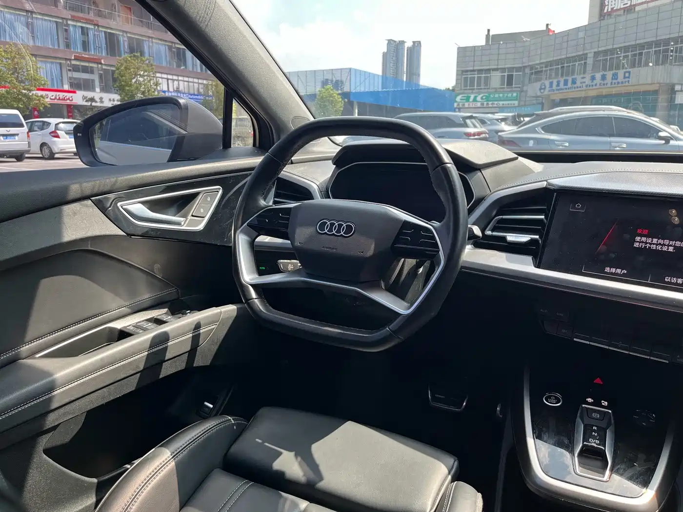Фото 7 - Audi Q4 e-tron