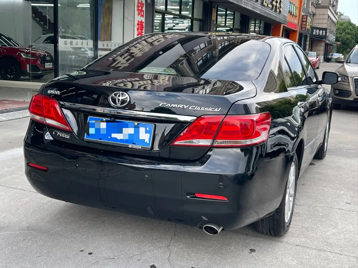 Toyota Camry 2013 200G Classic Luxury Edition фото 6