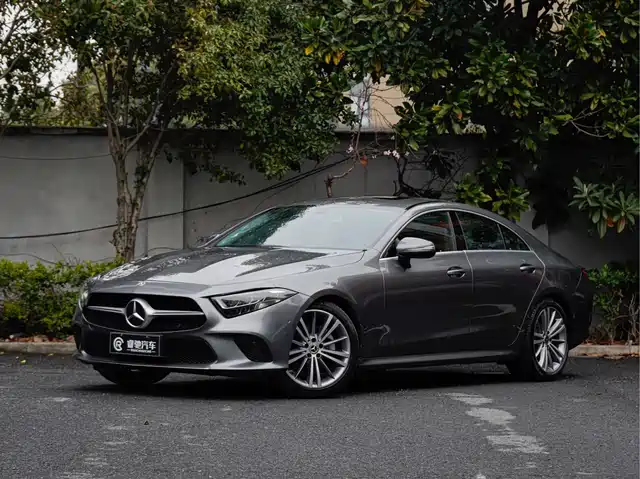 MERCEDES-BENZ CLS