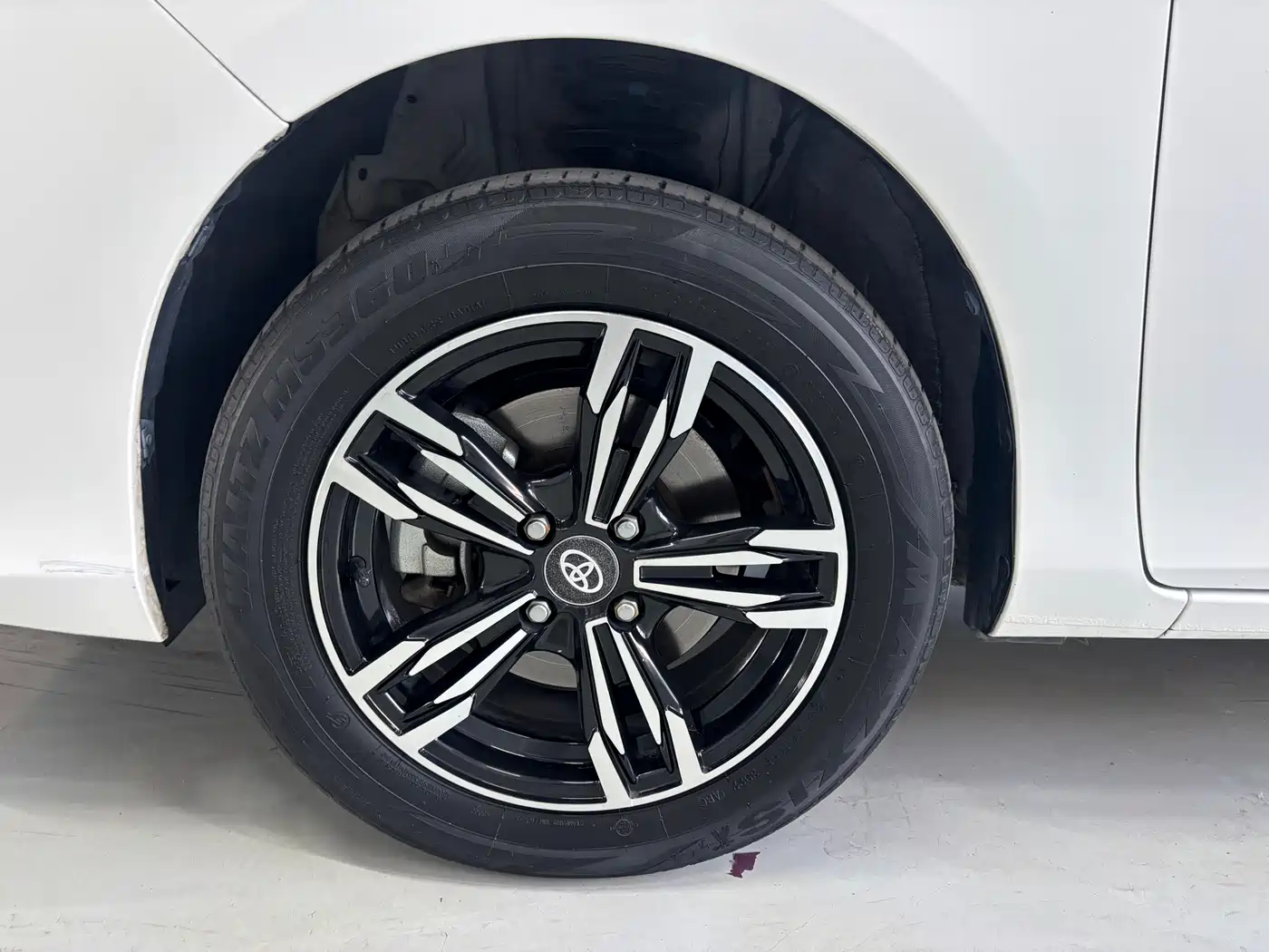 Toyota Vios FS 2022 1.5L 20th Anniversary Edition фото 14