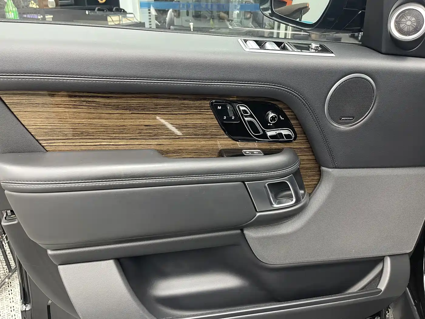 Фото 4 - Land Rover Range Rover