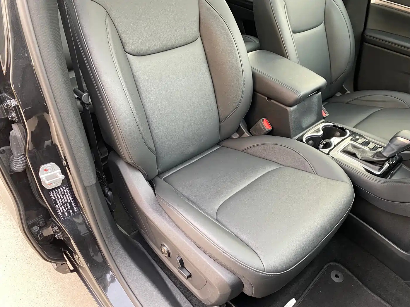 JEEP GRAND COMMANDER