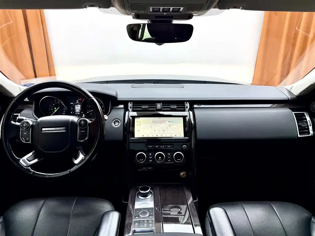 Land Rover Discovery 2018 3.0 SC V6 HSE фото 9