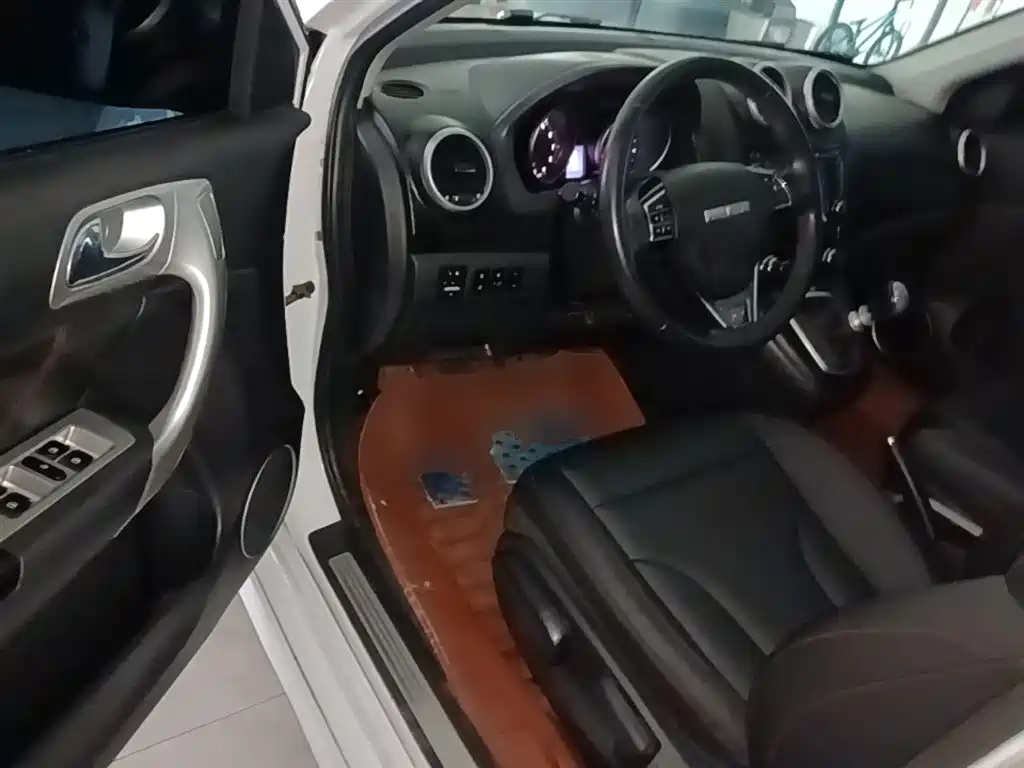 Haval H6 2017 Classic 1.5T Manual 2WD Urban Edition фото 16