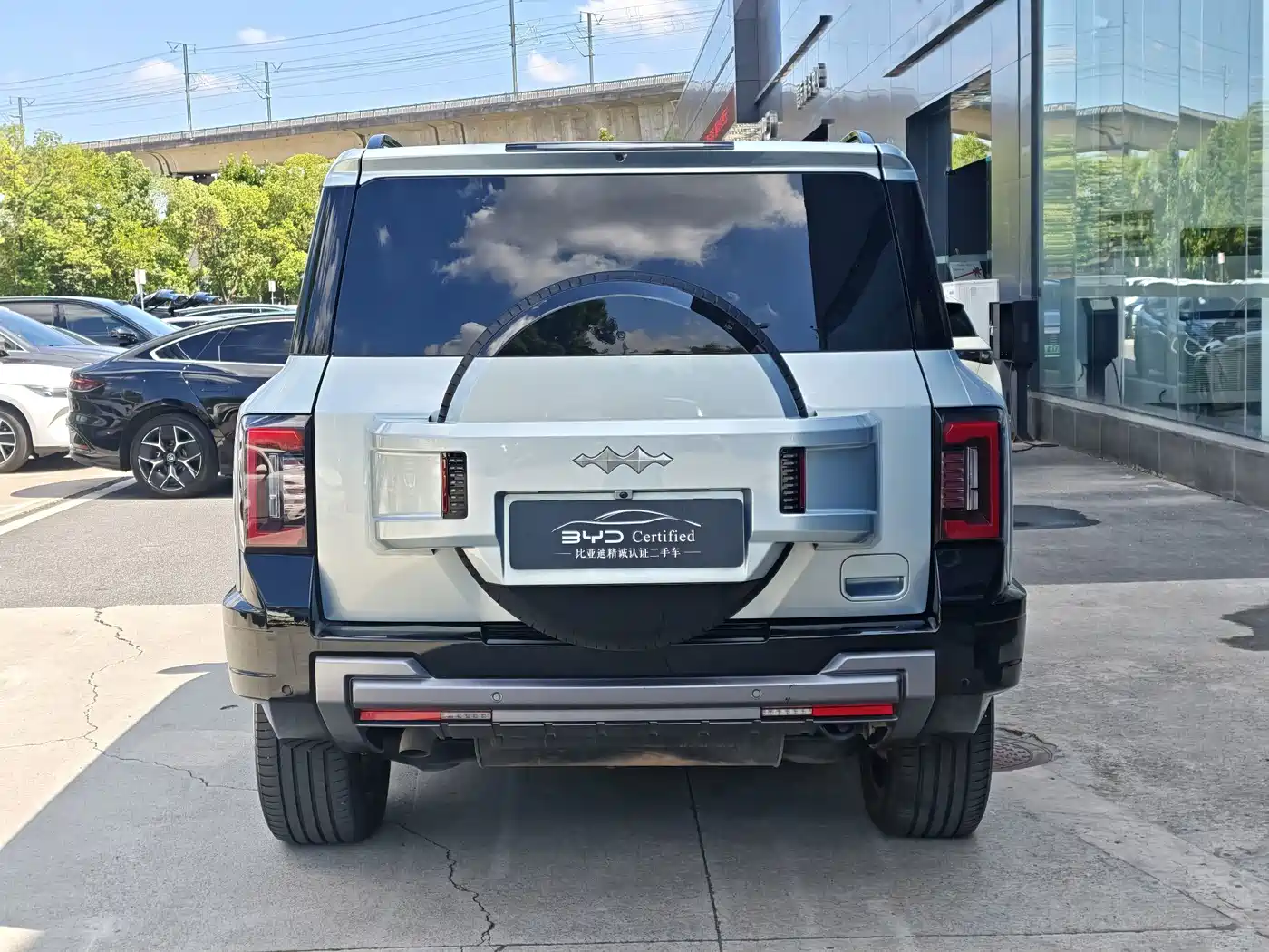 Fang Cheng Bao Leopard 8 2025 2025 Zhiyong Flagship 7-Seater