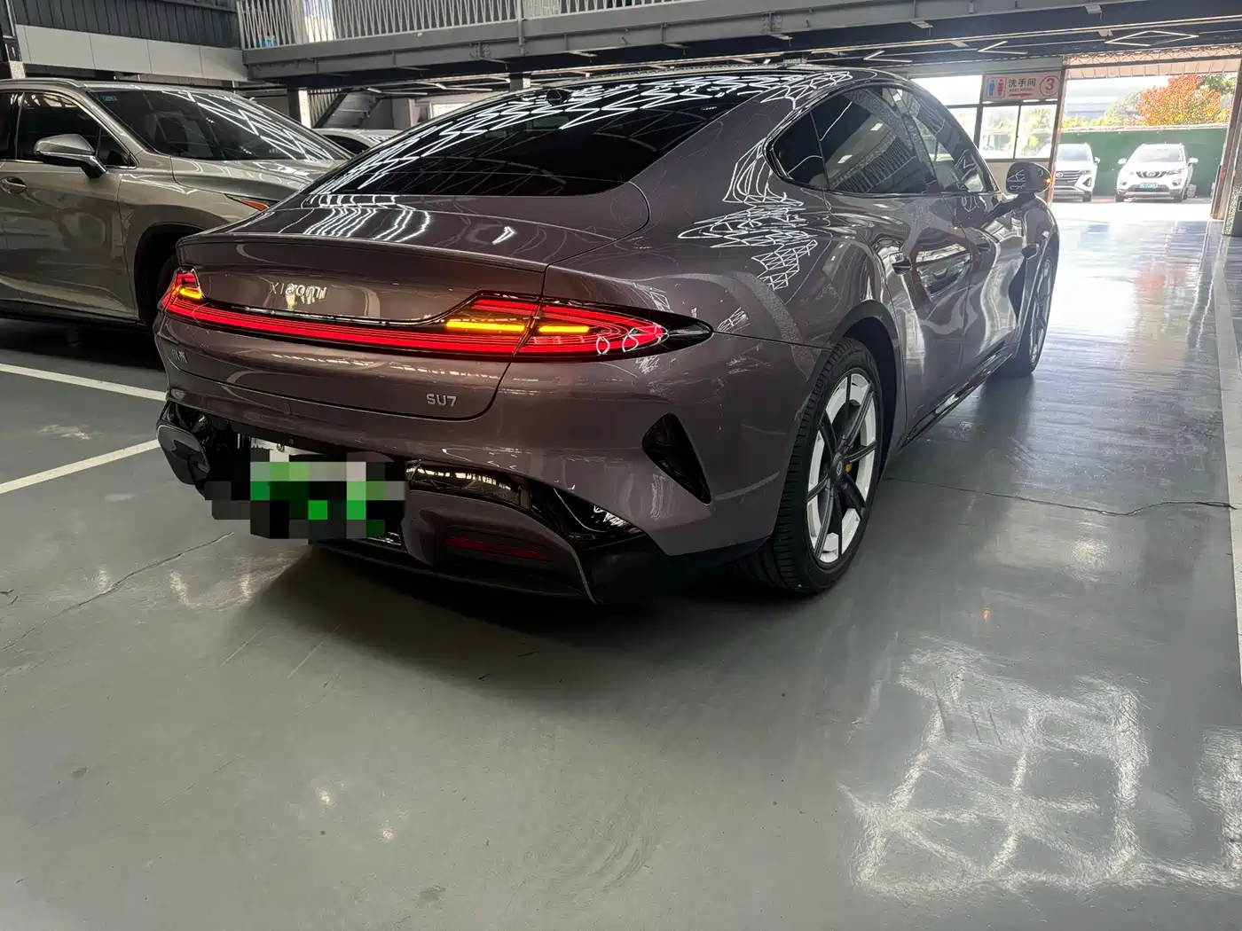 XIAOMI CAR XIAOMI SU7