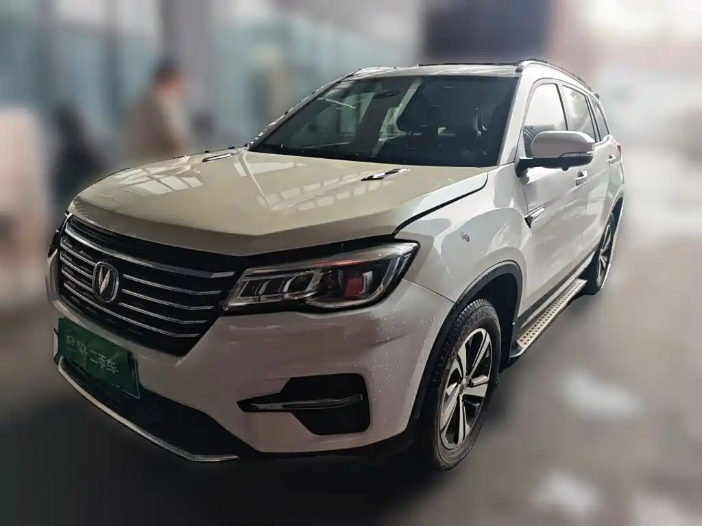 Фото 1 - Changan CS75