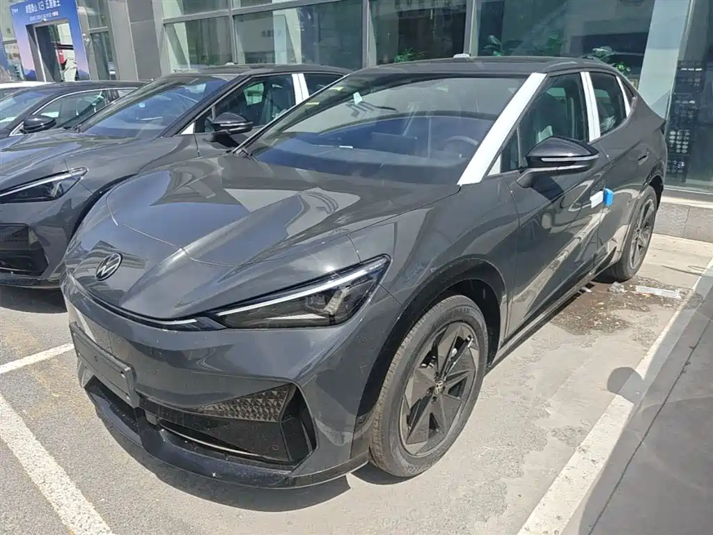 Volkswagen Unique 06 2025 Pure