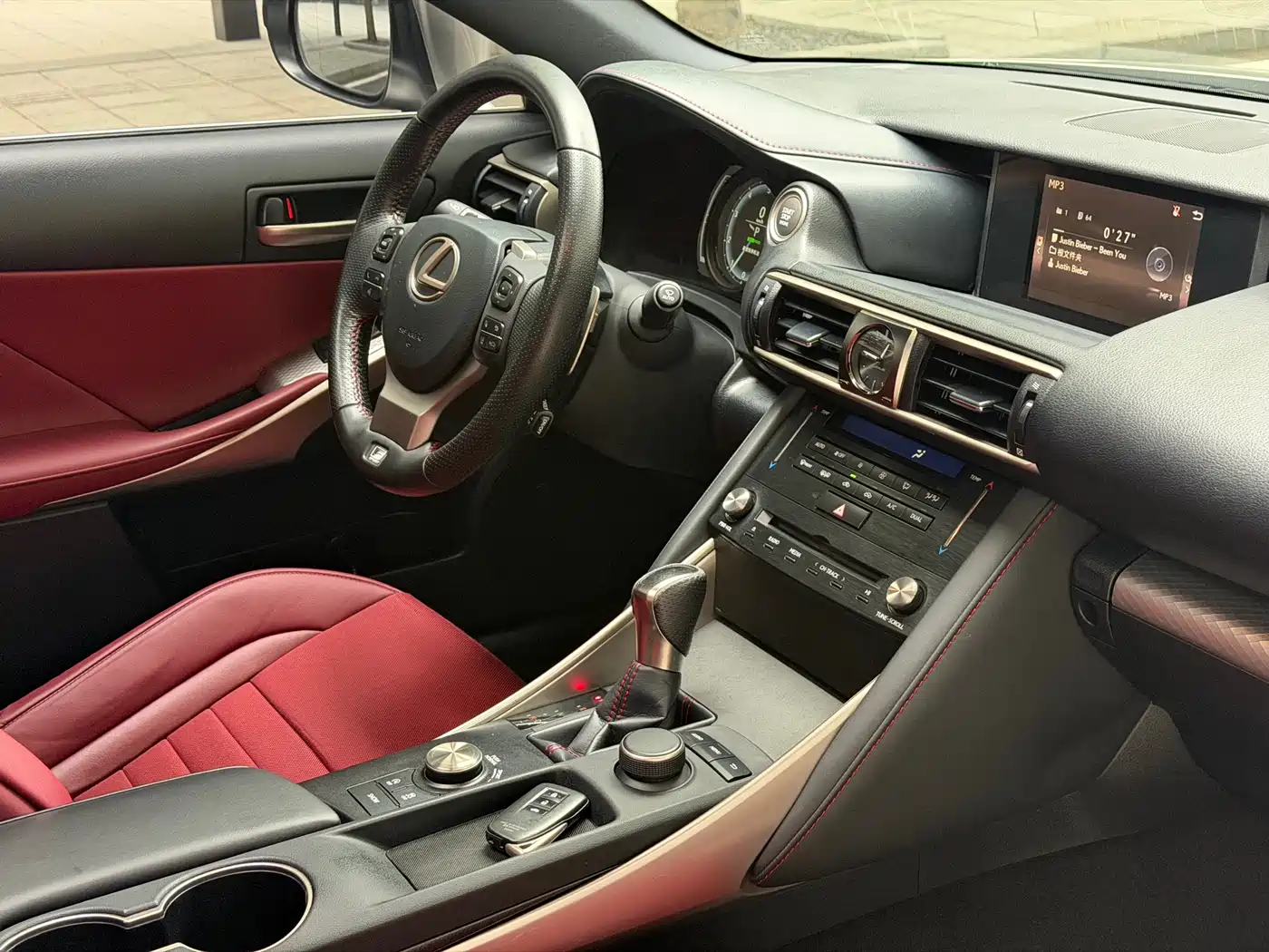 Lexus IS 2017 300 F SPORT фото 15