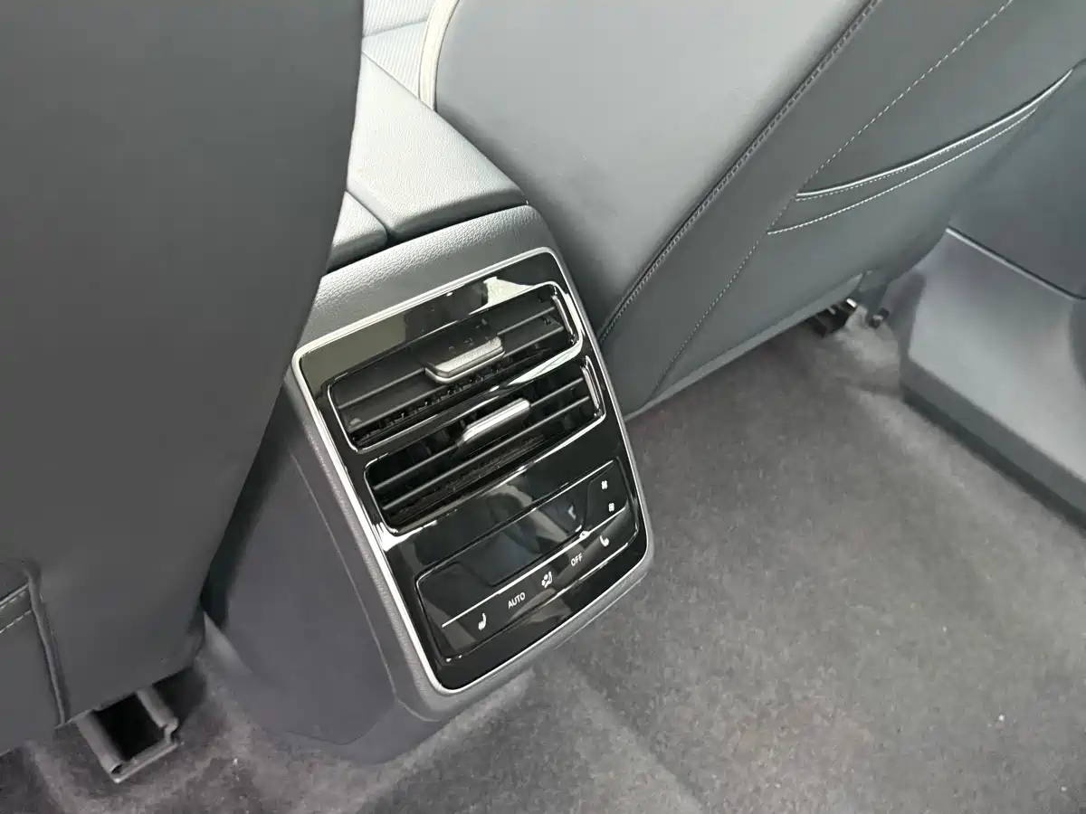 Volkswagen ID.7 VIZZION 2024 PRO фото 11