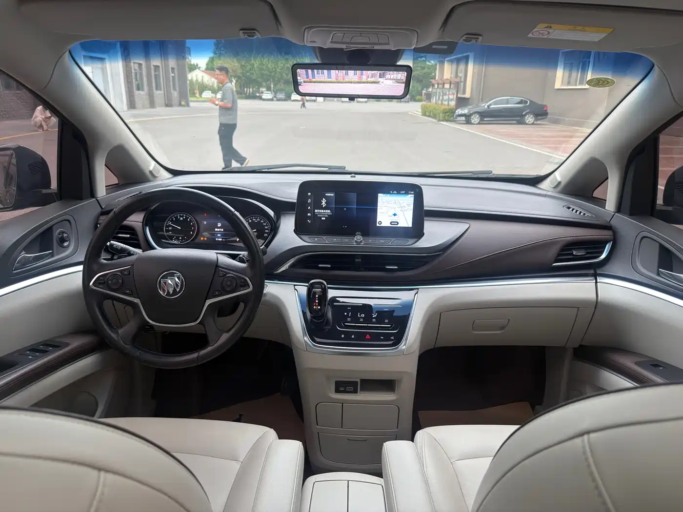 Buick GL8 2021 Land Business Class 652T Premium фото 12