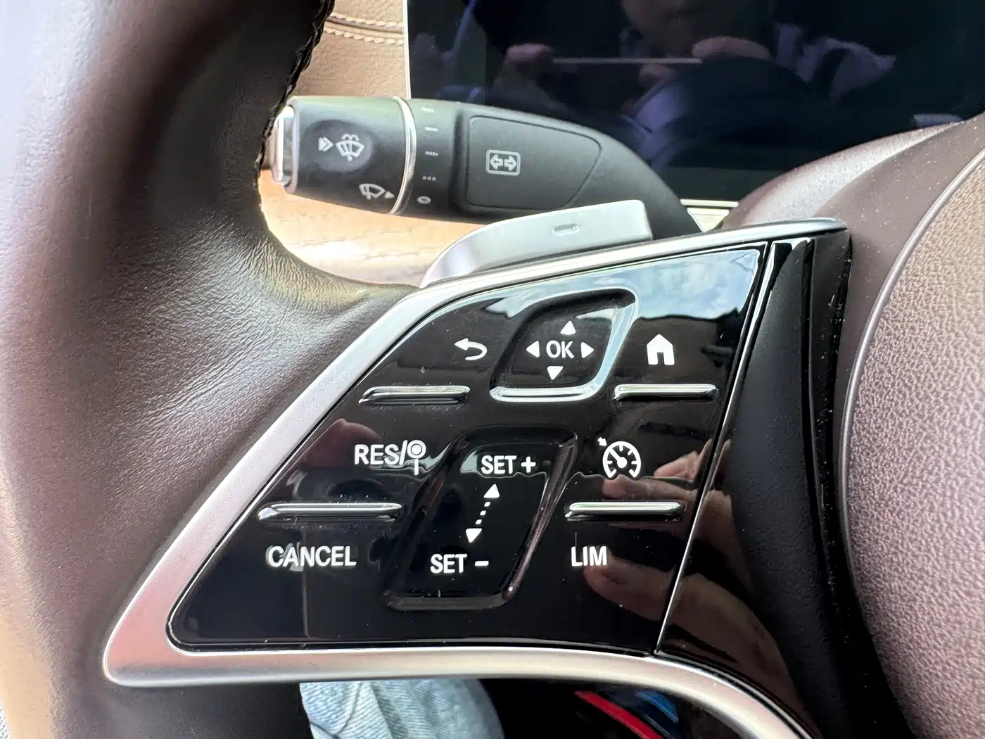 Mercedes-Benz E-Class 2023 E 300 L Luxury фото 15