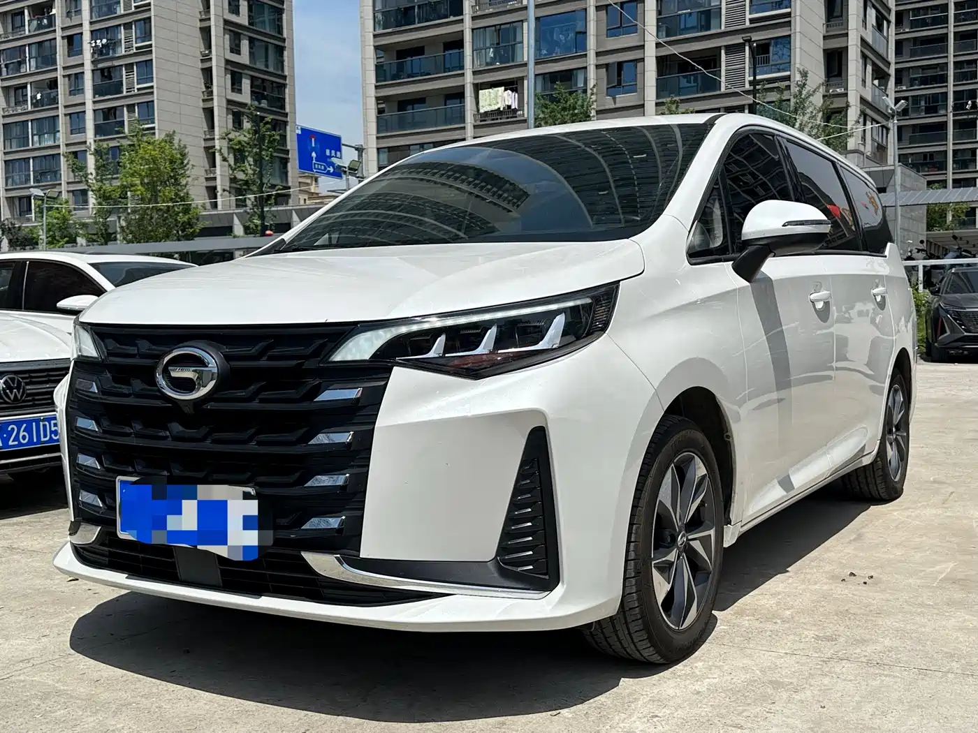 GAC Trumpchi Trumpchi M6 2023 PRO 270T DCT Luxury Edition