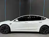 Фото 4 - Tesla Model 3