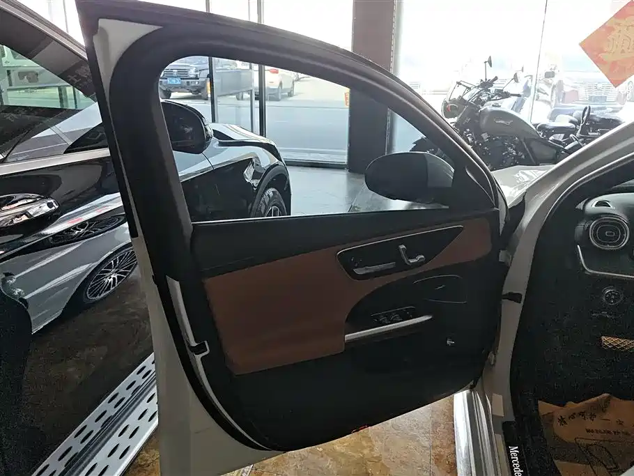 Mercedes-Benz C-Class 2024 Facelift C 260 L Sport фото 7