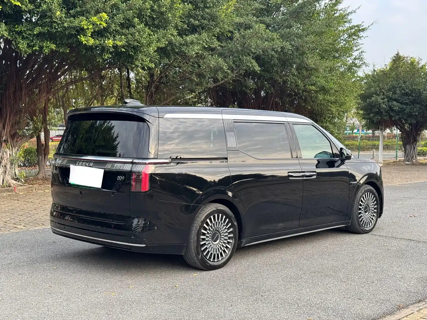 ZEEKR EXTREME KRYPTON 009