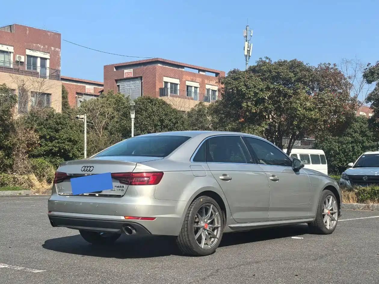 Audi A4L 2017 40 TFSI Progressive фото 10