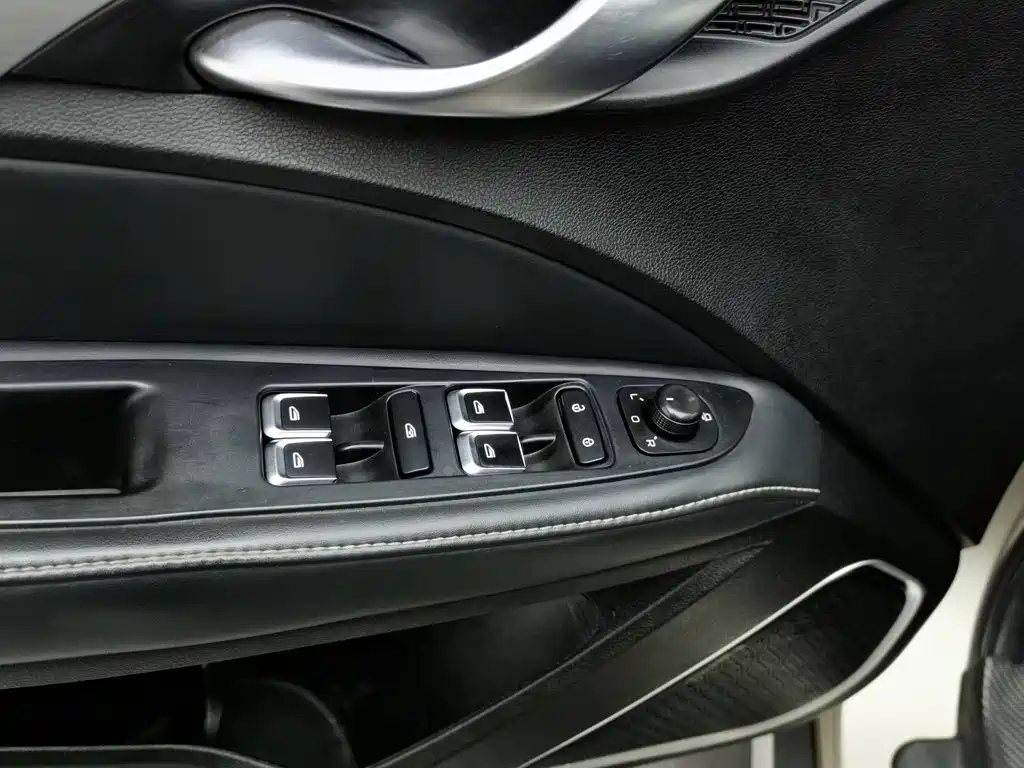Geely Vision S1 2018 2018 1.5L Manual Sharp Enjoy