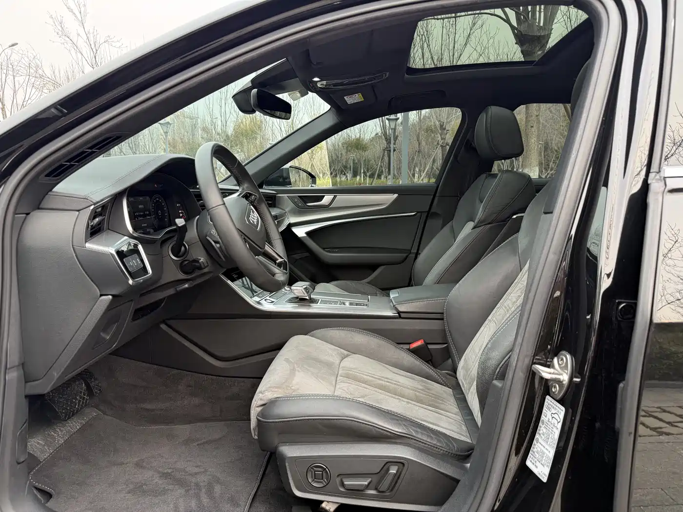 Audi A6L 2021 40 TFSI Luxury Sport фото 7
