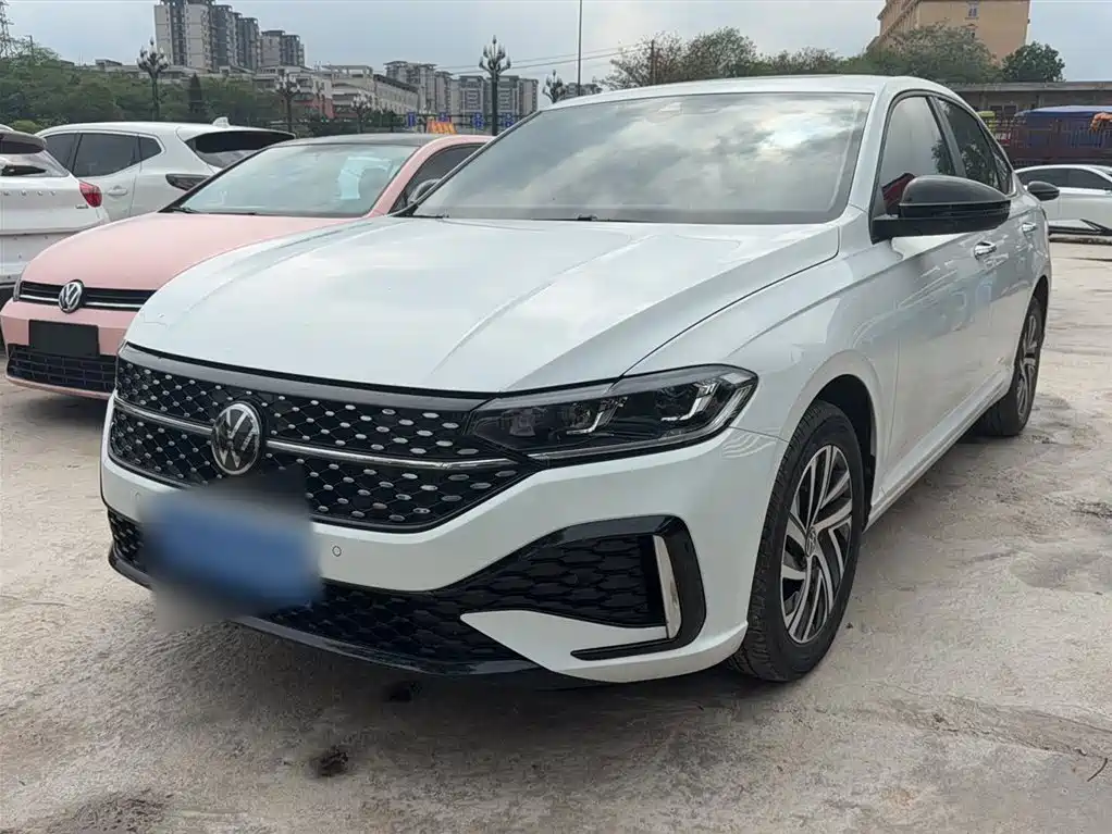 Volkswagen Lavida 2024 Model 300TSI DSG Starlight Leading Edition фото 2
