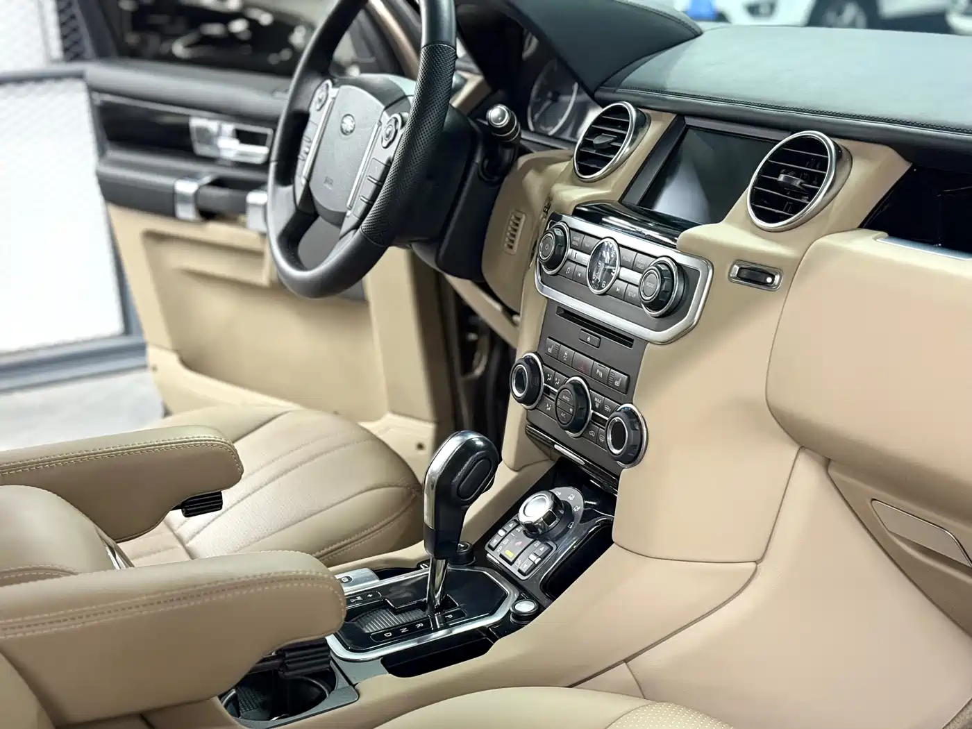 Land Rover Range Rover Sport 2012 5.0 SC V8 HSE фото 8