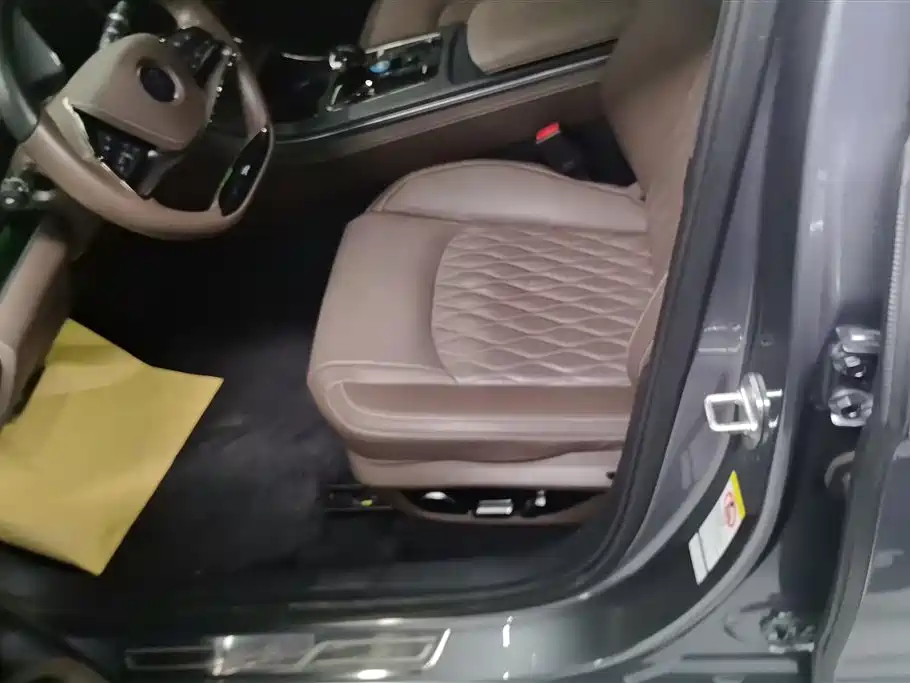 BYD Han 2022 DM-i 121KM Premium Edition фото 9