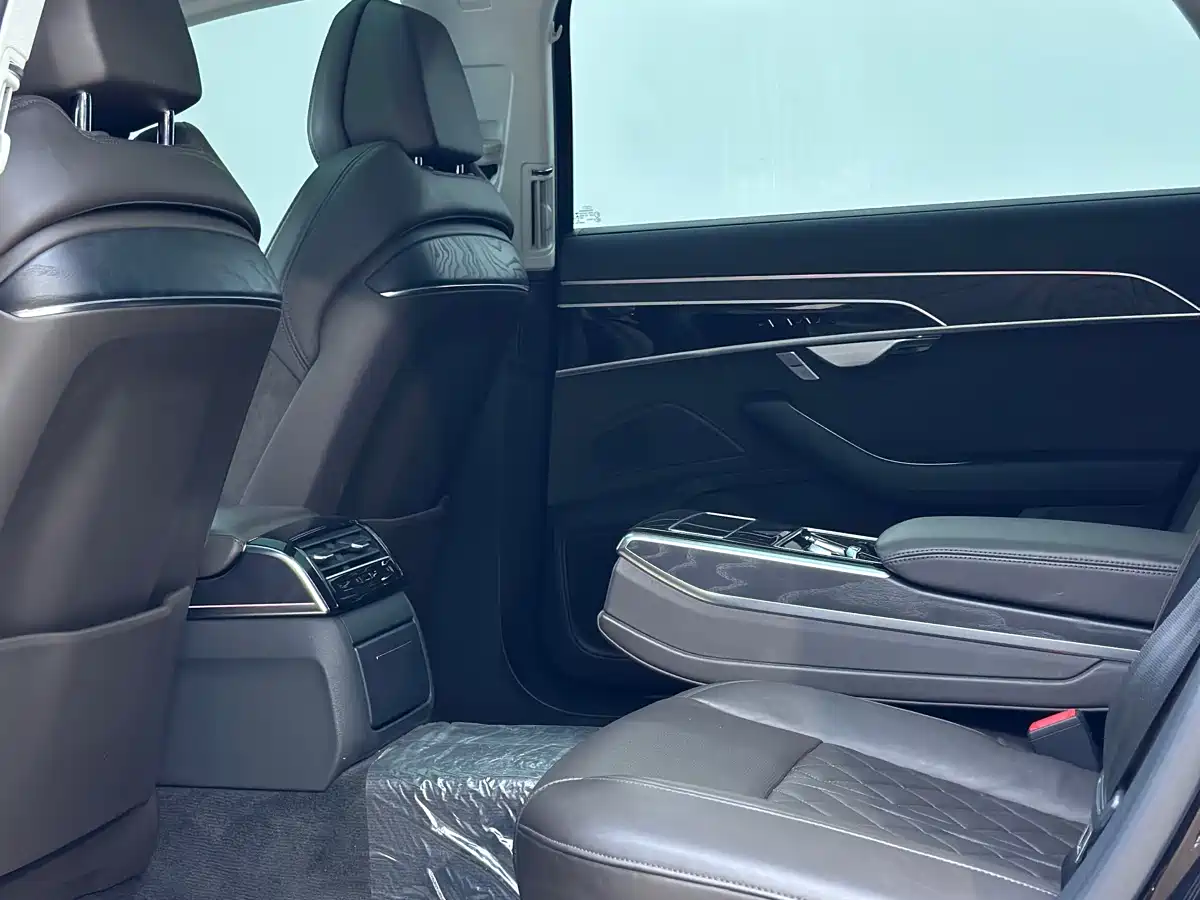 Audi A8 2021 A8L 50 TFSI quattro Comfort фото 7