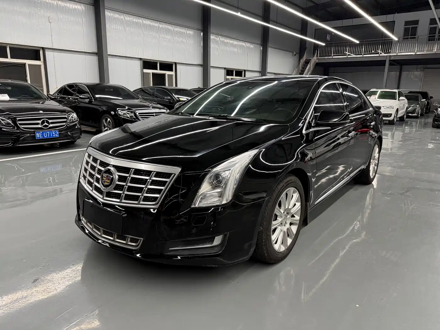 Cadillac XTS 2014 2013 Model 28T Comfort