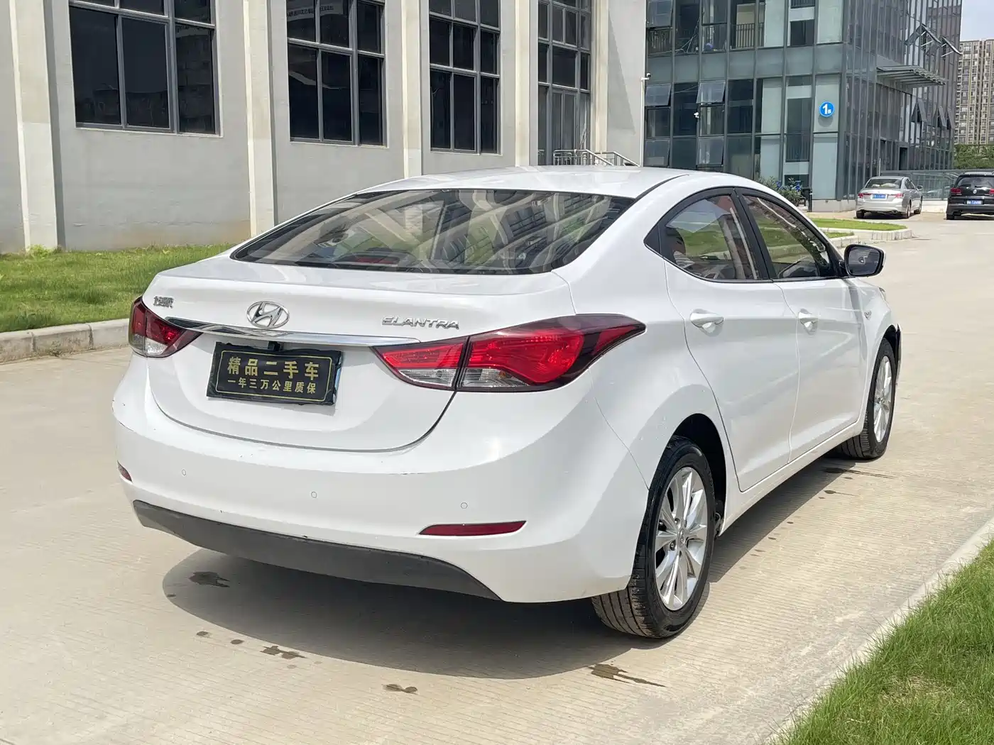 Hyundai Langdong 2016 1.6L Automatic Smart Edition фото 4