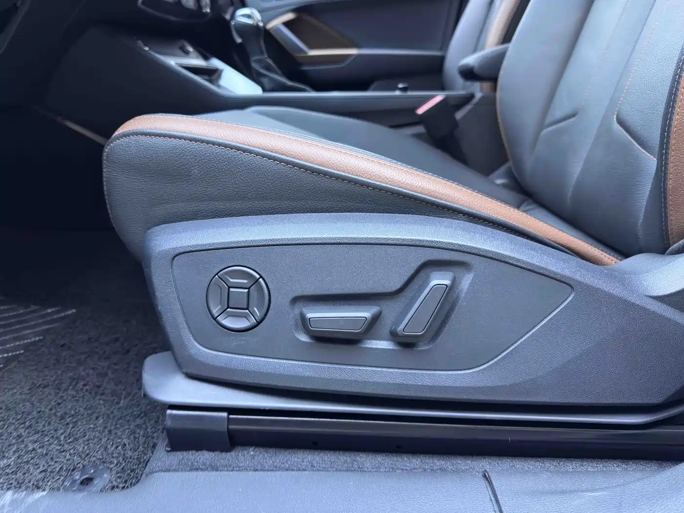 Audi Q3 2023 2023 35 TFSI Fashion Elegance (1.4T)