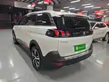 Фото 5 - Peugeot 5008