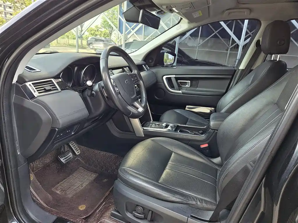 Land Rover Discovery Sport 2019 240PS SE Edition China VI фото 12