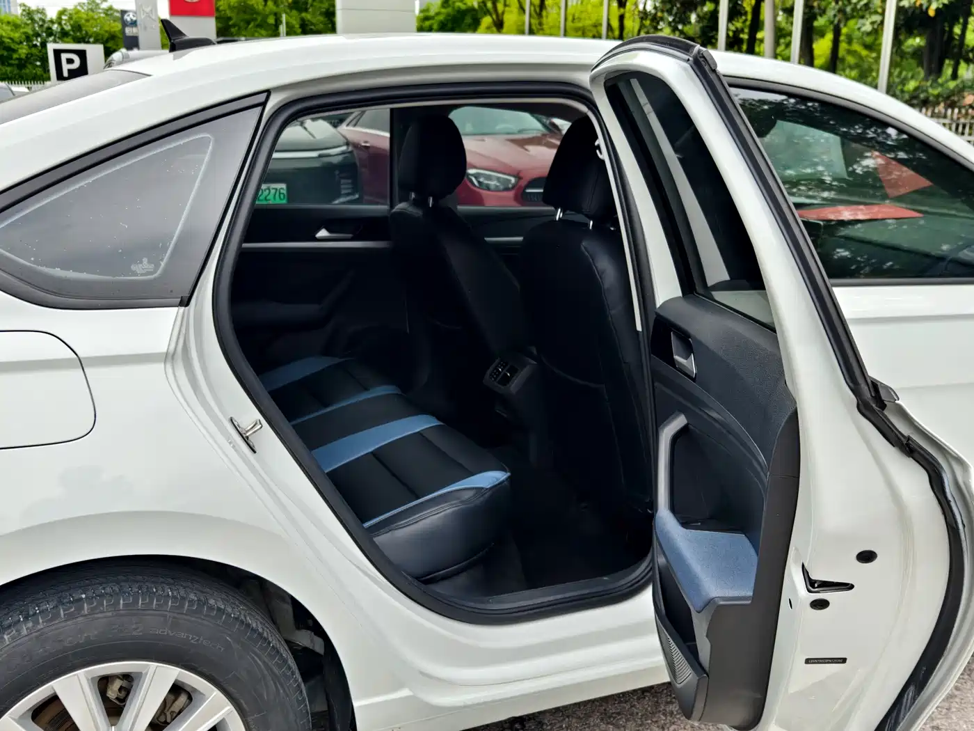 Volkswagen Lavida 2023 Facelift 1.5L Auto Comfort Edition фото 2
