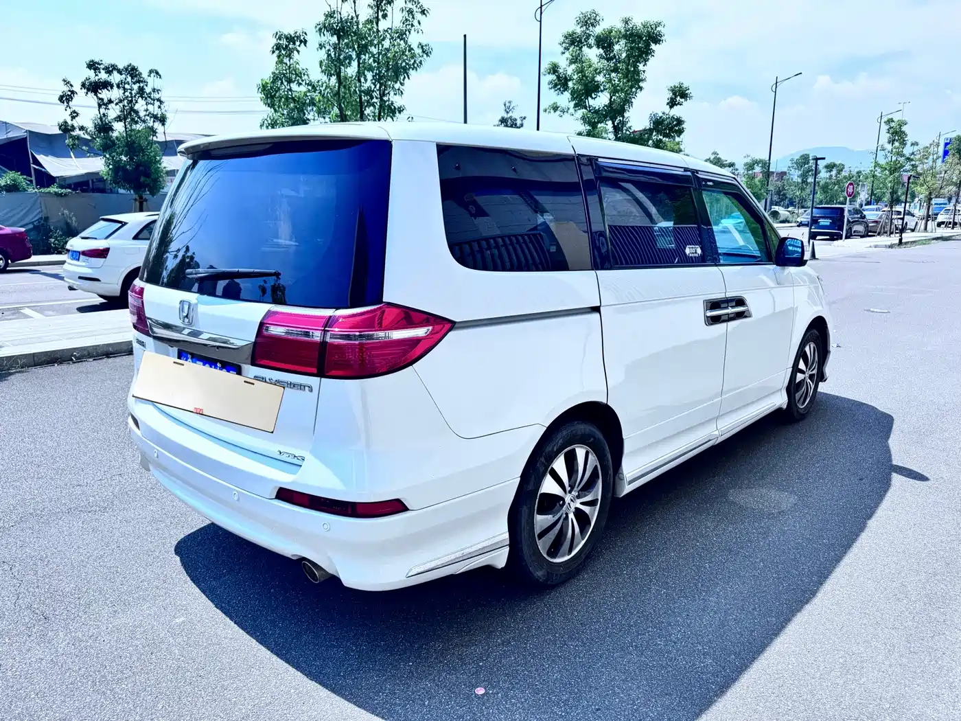 Honda Elysion 2012 2012 2.4L VTi Luxury Edition