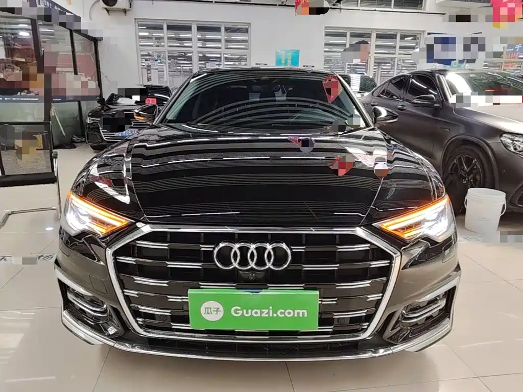 Фото 3 - Audi A6L