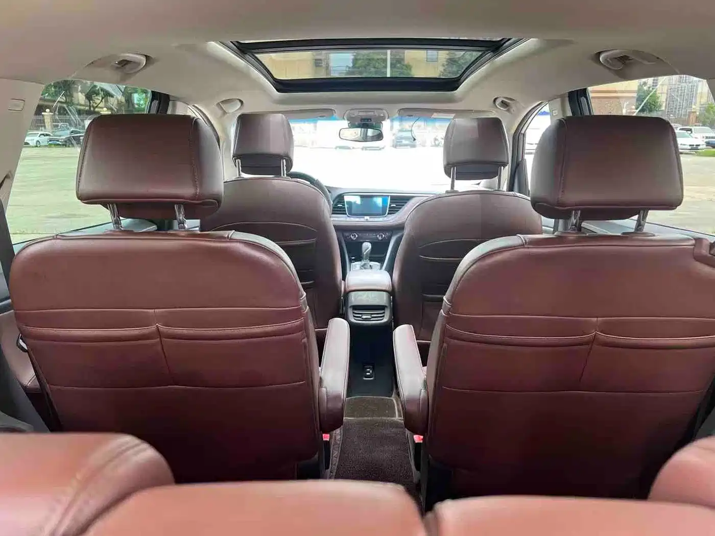 Фото 9 - Buick GL6